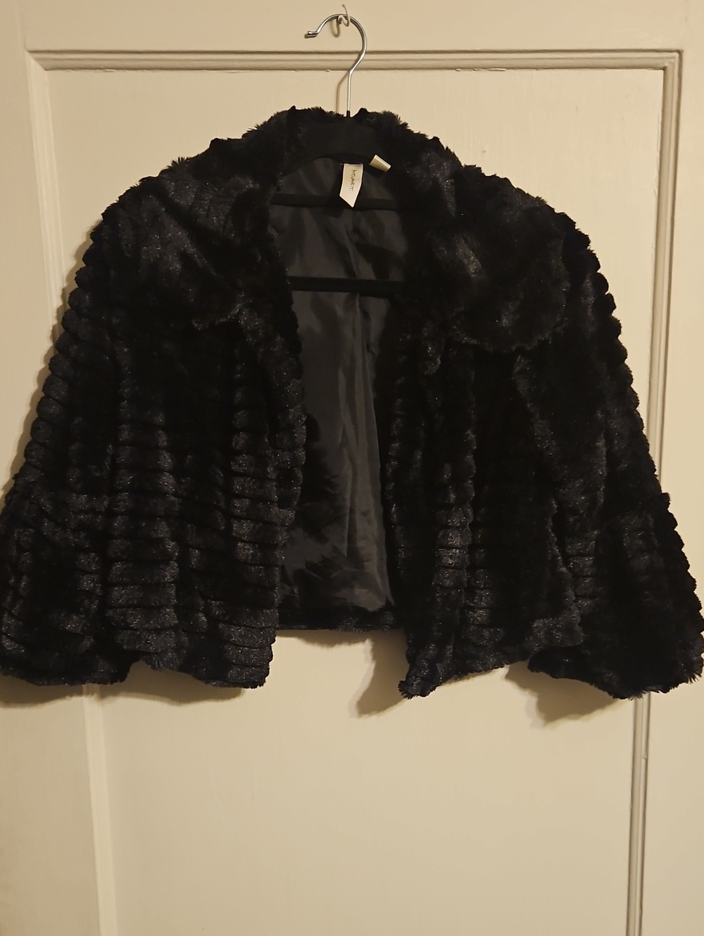Tacera Black Faux Fur Cropped Teddy Jacket